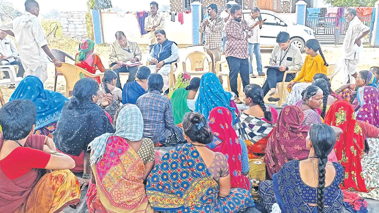 Land Acquisition | గిరిజన తండాల్లో మళ్లీ మంటలు.. గుట్టుచప్పుడు కాకుండా భూసేకరణ