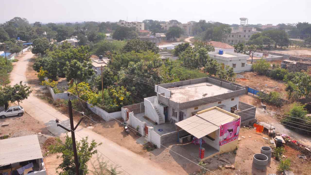 అద్దె చెల్లించాలని ఎన్‌ఎస్‌పీ గృహాలకు నోటీసులు