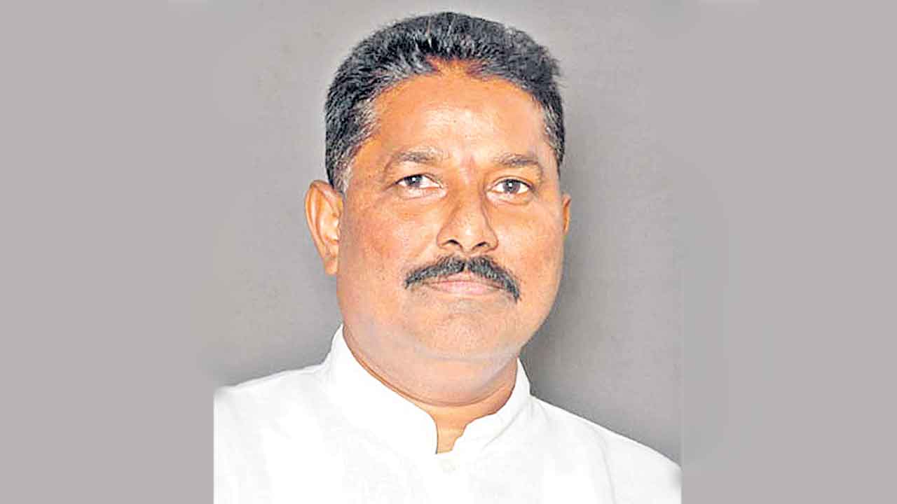 ఎమ్మెల్యే దొంతి డుమ్మా