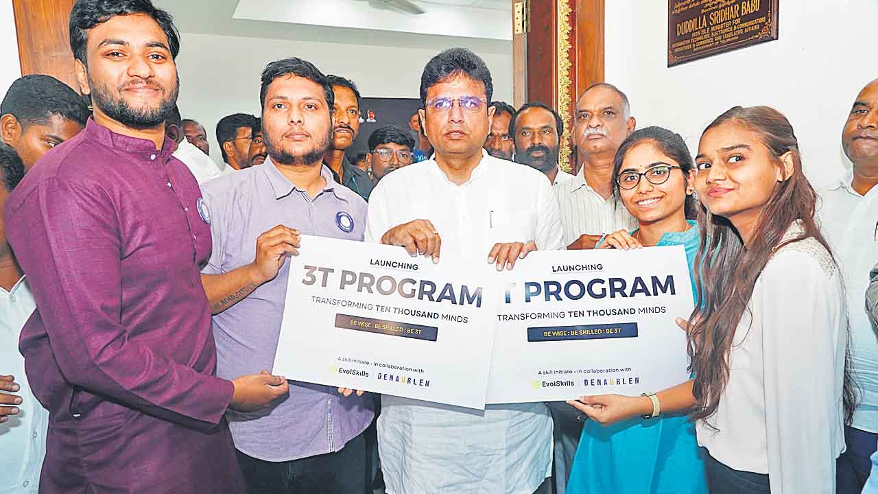 హైదరాబాద్‌లో నథింగ్‌ సర్వీస్‌ సెంటర్‌