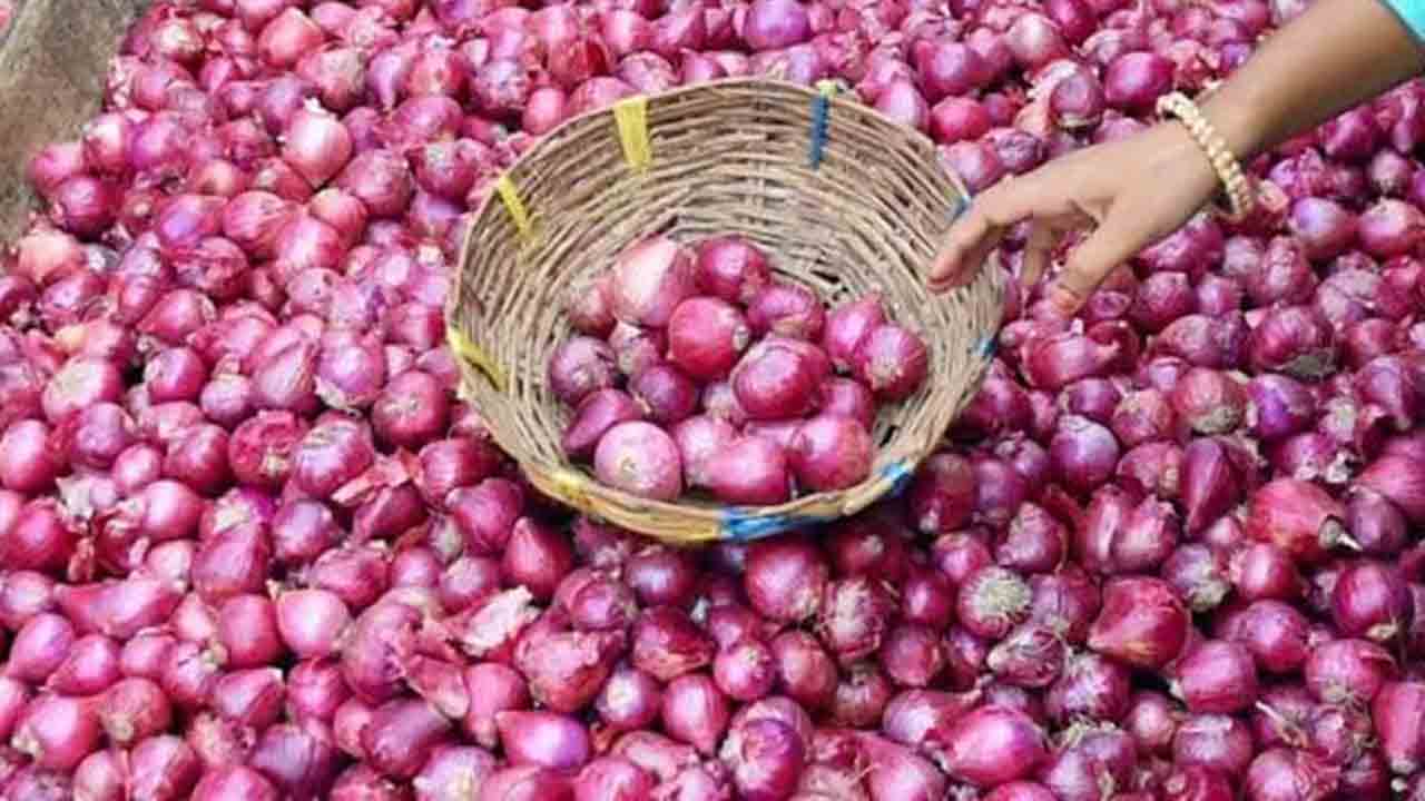 Onion Price | మరింత ఘాటెక్కిన ఉల్లి.. కిలో ఎంతంటే..?