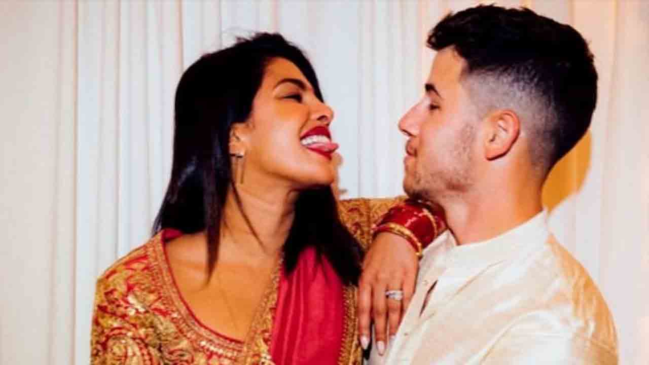 Priyanka Chopra | లండన్‌లో ప్రియాంక చోప్రా దీపావళి సెలబ్రేషన్స్‌.. రెడ్‌ శారీలో మెరిసిన గ్లోబల్‌ స్టార్‌