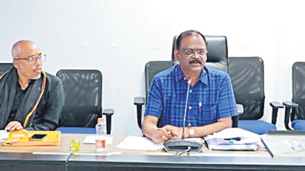 తప్పులకు తావివ్వొద్దు..