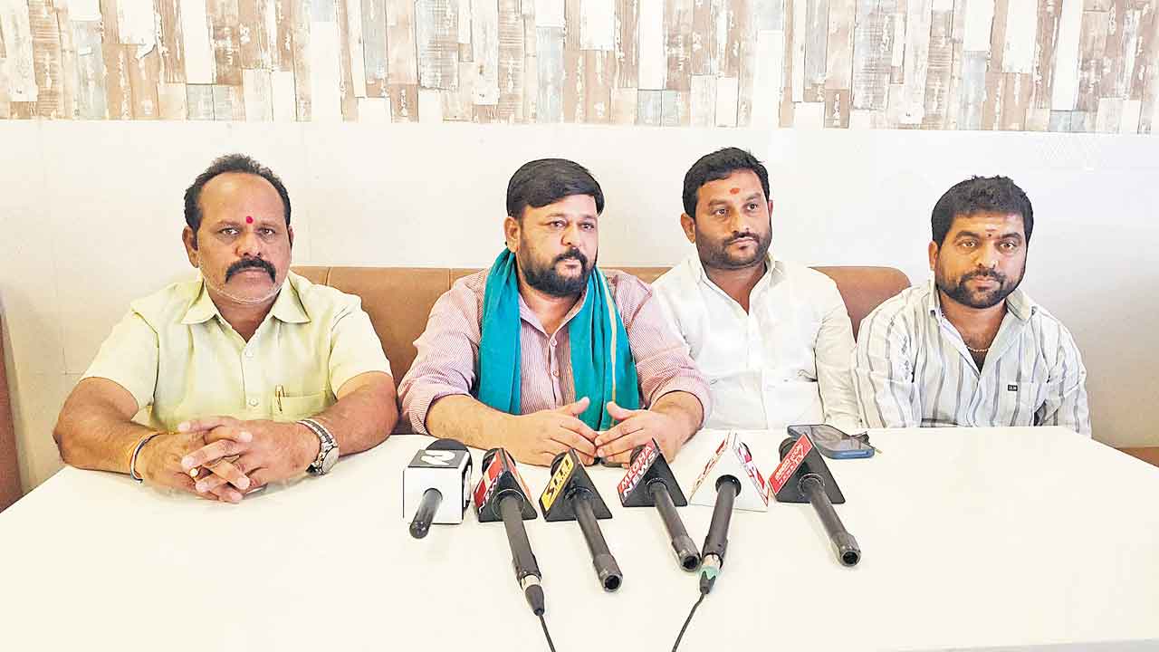 కొడంగల్‌లో తిరుపతిరెడ్డికి స్వాగతాలెందుకు?