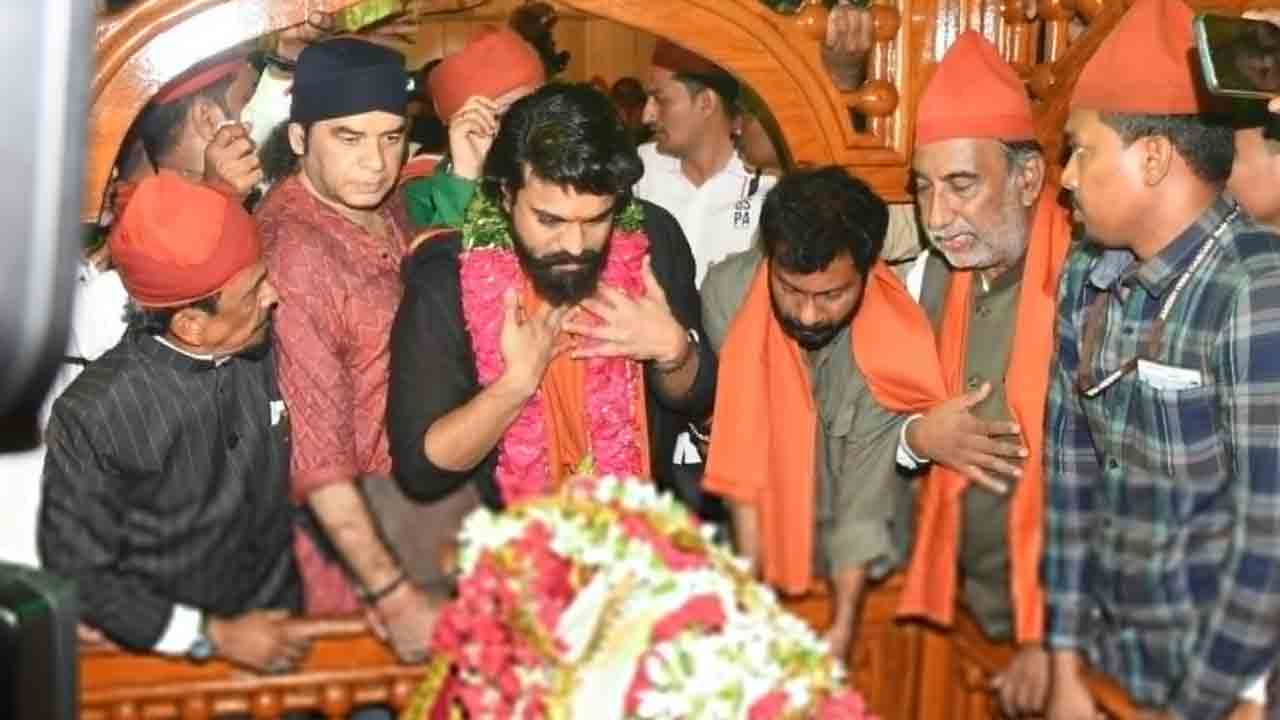 Ram Charan | అయ్యప్పమాలలో దర్గాకు రాంచరణ్‌.. క్షమాపణ చెప్పాలని అయ్యప్ప భక్తుల డిమాండ్