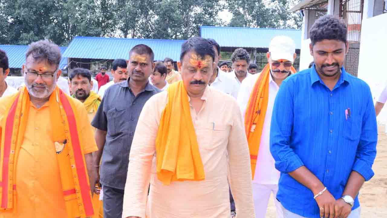 Srisailam | శ్రీశైలంలో కార్తీక మాసోత్సవ ఏర్పాట్లు పరిశీలించిన ఎమ్మెల్యే రాజశేఖరరెడ్డి..!