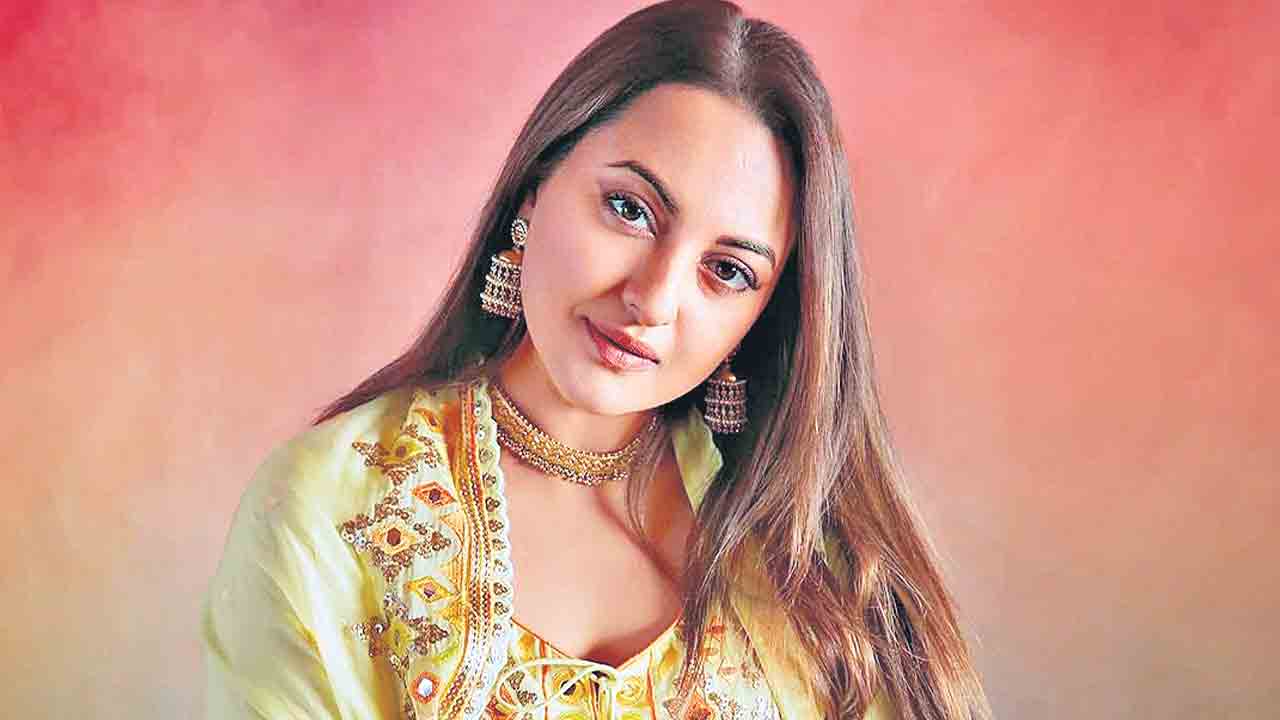 Sonakshi Sinha | వచ్చే ఏడాది కొత్త సోనాక్షిని చూస్తారు..