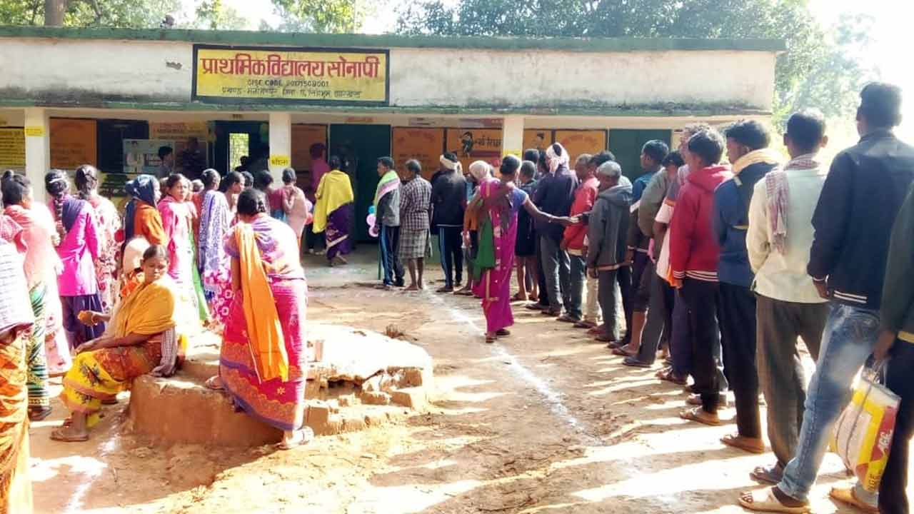 Jarkhand elections | అక్కడ నక్సలైట్‌ల హెచ్చరికలను లెక్కచేయని ఓటర్లు.. భారీగా పోలింగ్‌