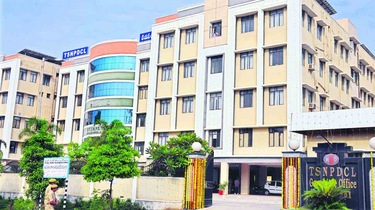 ఎన్పీడీసీఎల్‌ సర్కిల్‌ ఏర్పాటుపై జాప్యం