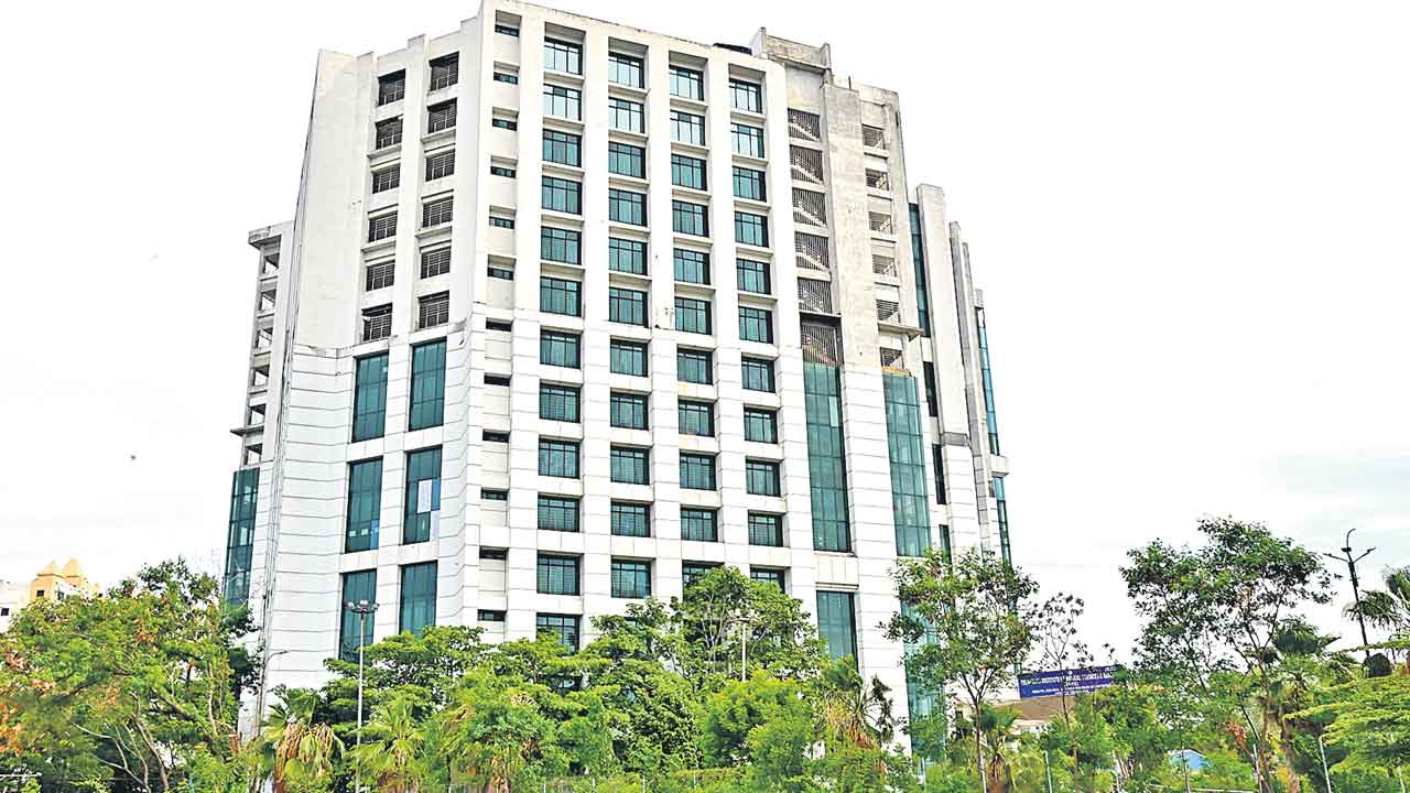 TIMS | ఇక టిమ్స్‌ కనుమరుగు.. 1261 ఐసీయూ బెడ్లు.. వేలాది మందికి సేవలు