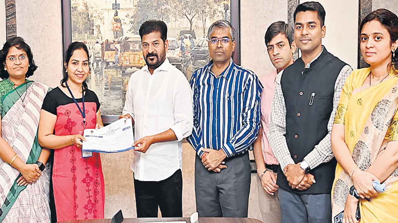 సమగ్ర కుటుంబ సర్వేలో సీఎం