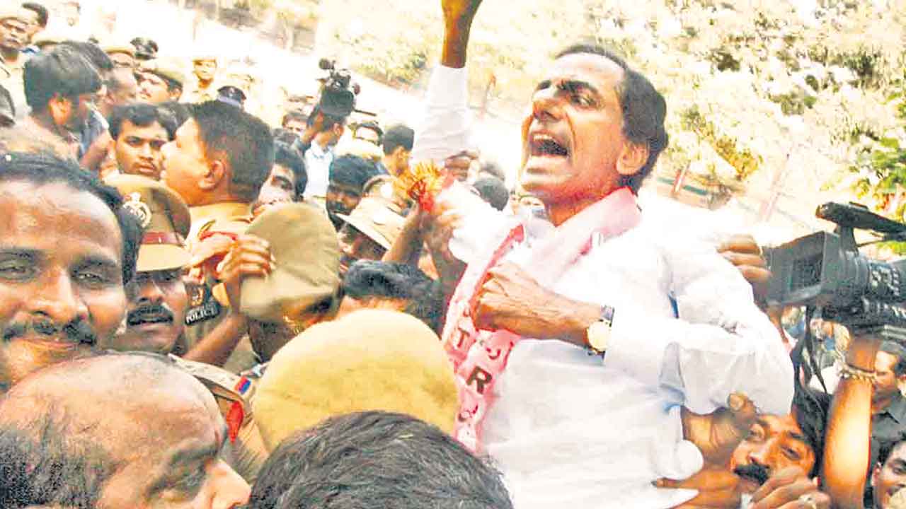 Telangana | పోరు పంటలు పండించిన దీక్ష