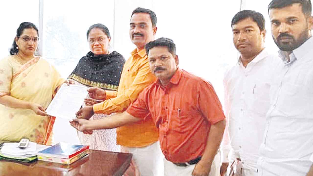 జీపీలను 4 గ్రేడ్లుగా విభజించాలి