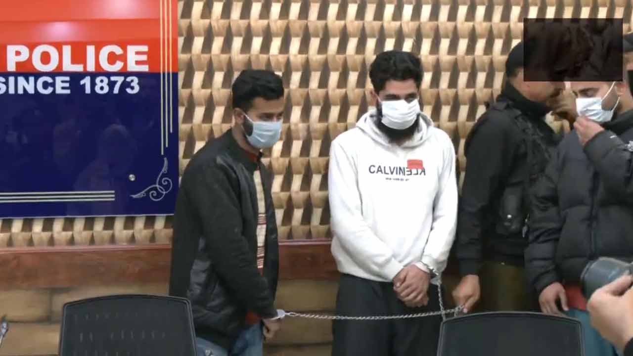 Terrorists arrest | గ్రెనేడ్‌ దాడికి పాల్పడ్డ ముగ్గురు లష్కరే ఉగ్రవాదుల అరెస్ట్‌.. Video