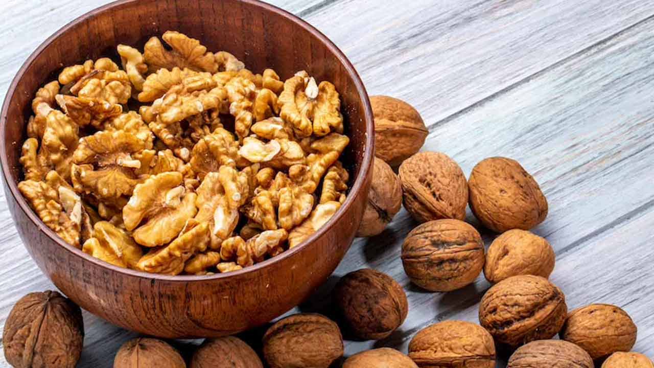 Walnuts | తరచూ వాల్‌నట్స్‌ తింటే ఆ క్యాన్సర్‌లు మీ దరిదాపుల్లోకే రావు..!