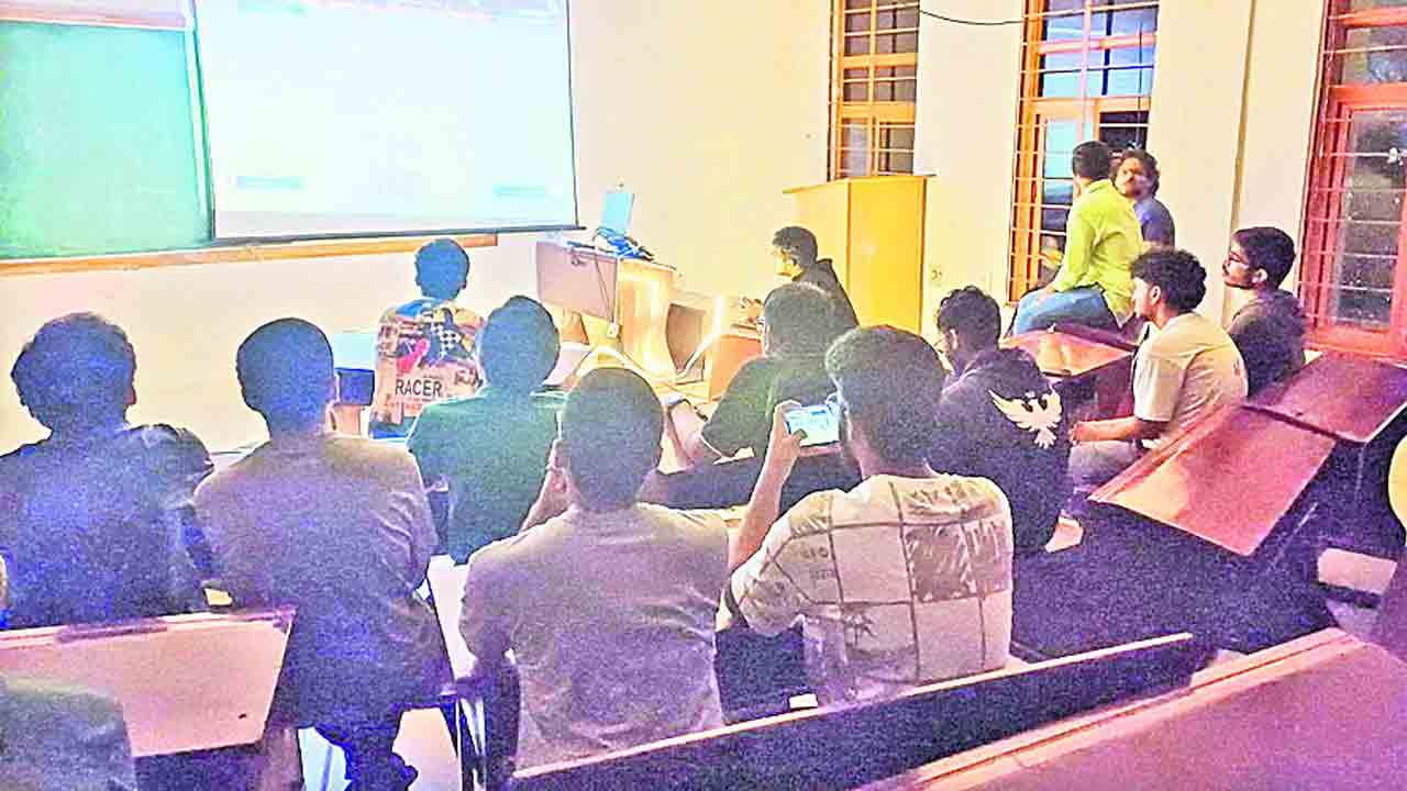 నిట్‌లో ముగిసిన టెక్నోజియాన్‌