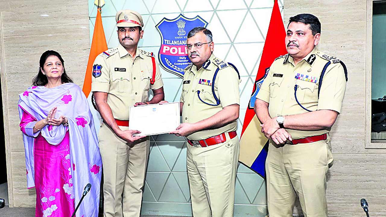 సెల్‌ఫోన్ల రికవరీలో ముందంజ