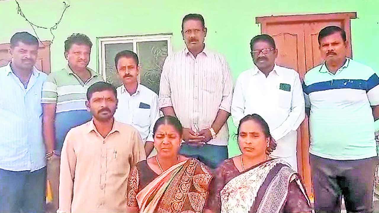 అవిశ్వాసానికి సహకరించాలి