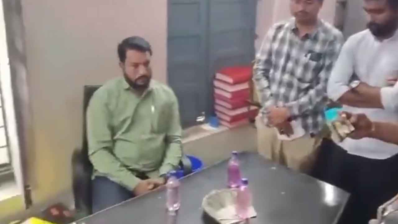 ACB raids | నిర్మల్ మున్సిపల్ కార్యాలయంలో ఏసీబీ దాడులు