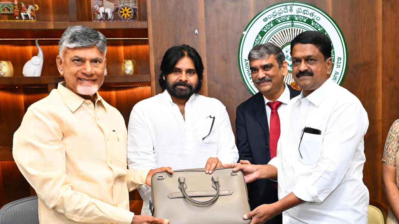 AP Budget | దమ్ముంటే బడ్జెట్‌పై ఈ ప్రశ్నలకు సమాధానం చెప్పండి.. చంద్రబాబు, పవన్‌ కల్యాణ్‌ను నిలదీసిన వైసీపీ