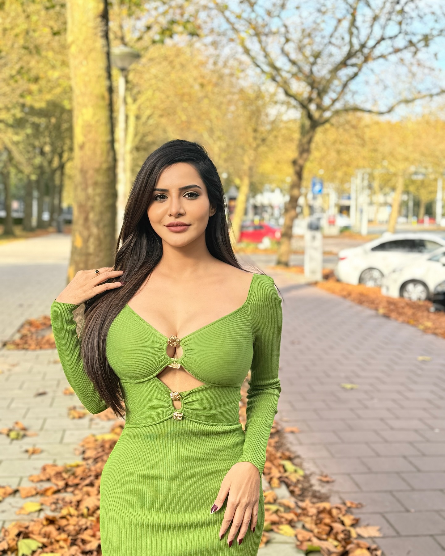 Ashu Reddy (13)