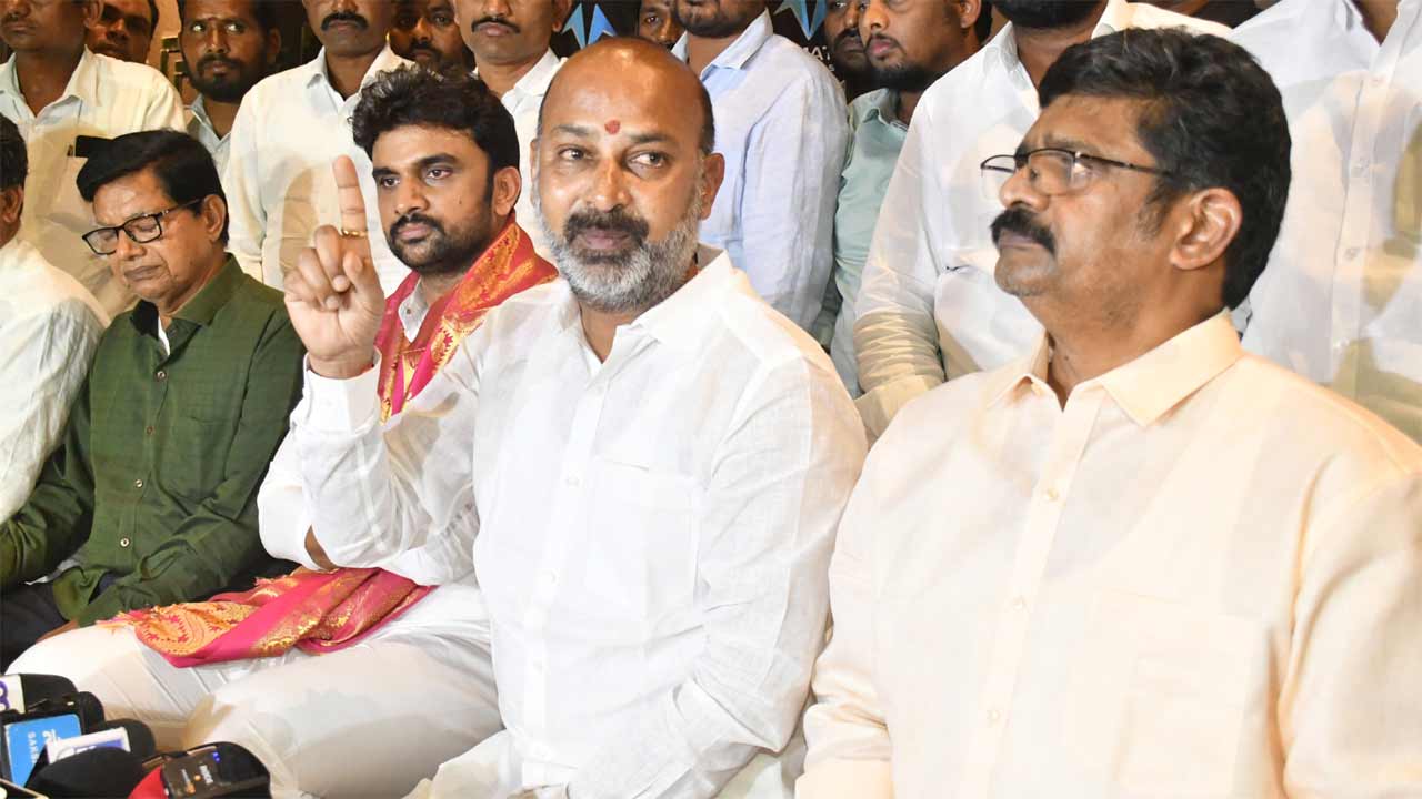 Bandi Sanjay | అబద్ధాలకు కేరాఫ్‌ అడ్రస్‌ రేవంత్‌ రెడ్డి.. బండి సంజయ్‌ సీరియస్‌
