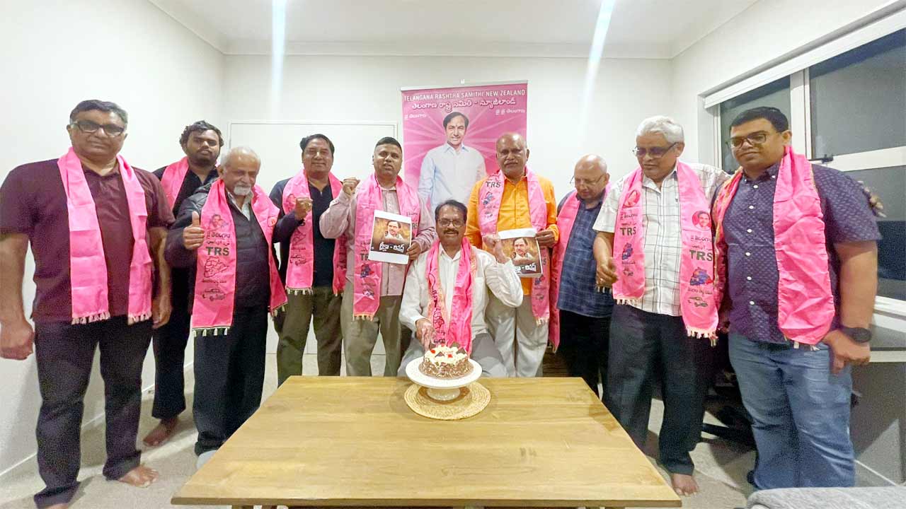 Deeksha Divas | న్యూజిలాండ్‌లో ఘనంగా దీక్షా దివస్‌