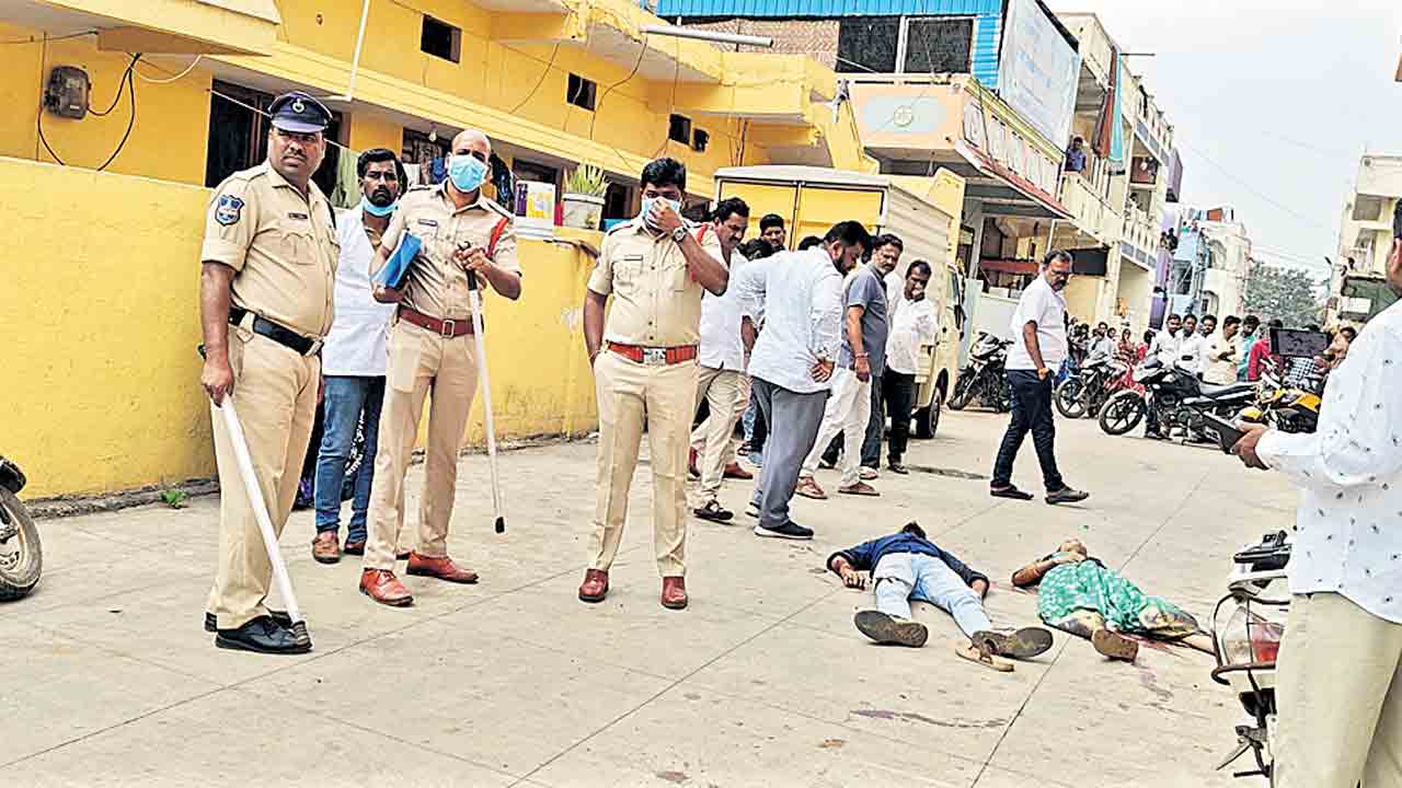 ఉలిక్కిపడిన పారిశ్రామికవాడ