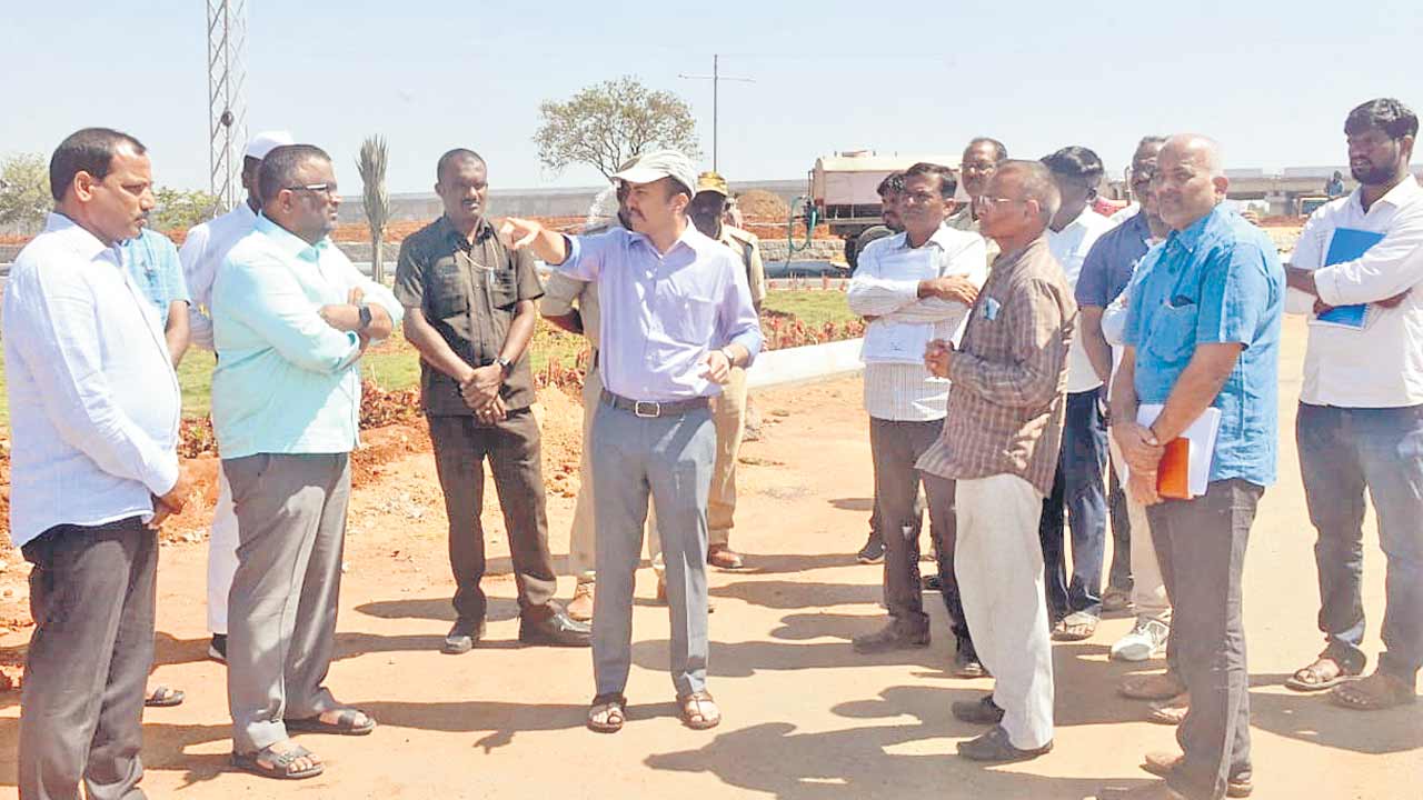 RRR | ట్రిపుల్‌ఆర్‌పై అంతా గప్‌చుప్‌.. ముందుకు సాగని కార్యకలాపాలు!