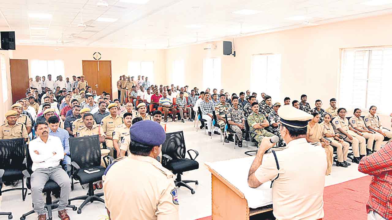 నిబంధనలు ఉల్లంఘిస్తే ఇబ్బందులే