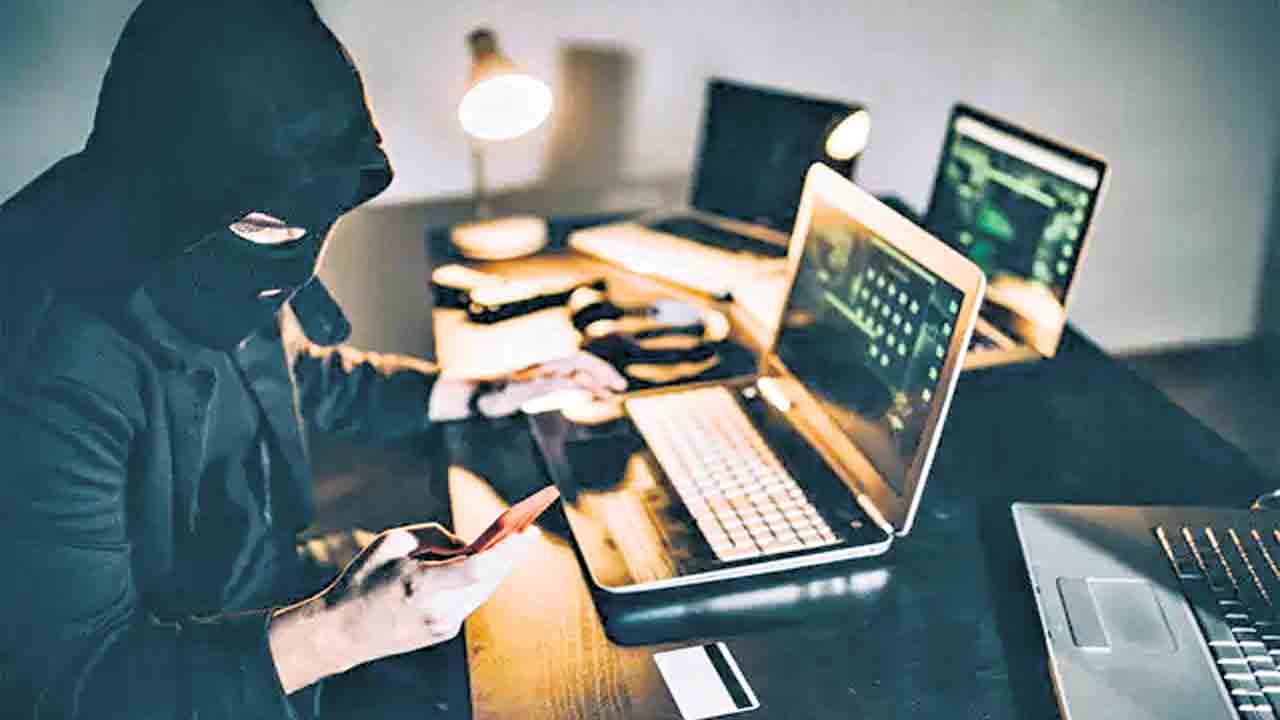 Cyber Crime | విదేశీ ఉద్యోగాల ముసుగులో మోసం.. సైబర్‌ నేరగాళ్ల వలకు చిక్కి కంబోడియాలో బందీ అవుతున్న యువత