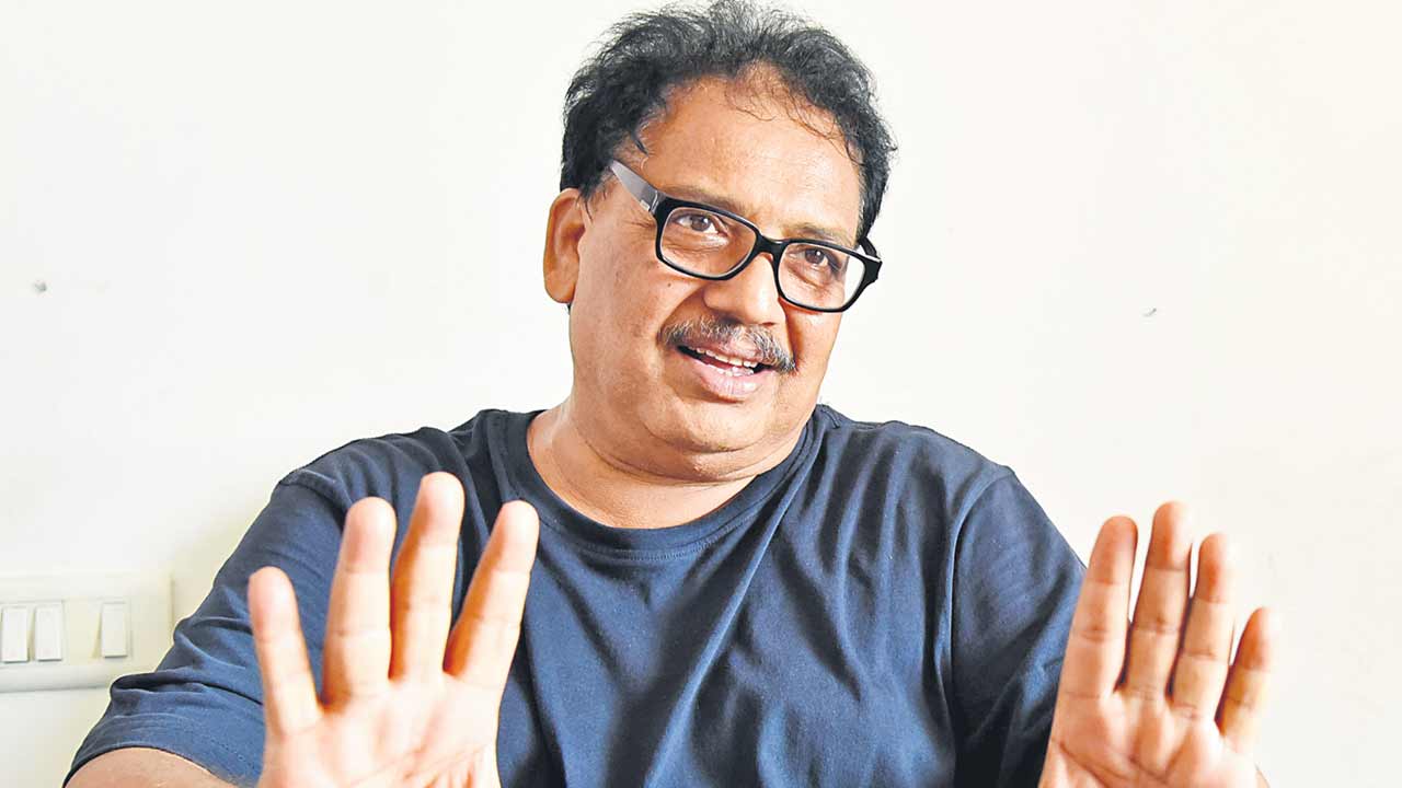 Director Vamsy | అఖండ గోదారిపై.. అందమైన నవల.. త్వరలో