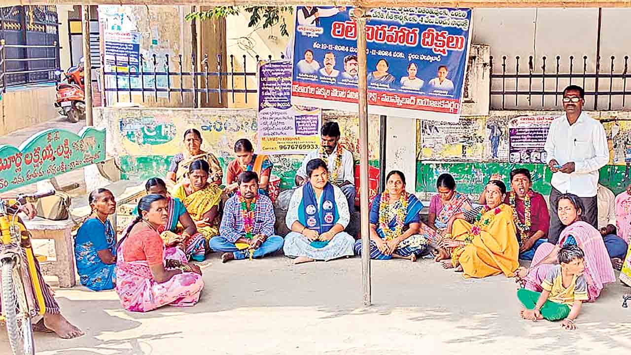 పింఛన్‌ పెంచి హామీ నిలబెట్టుకోవాలి