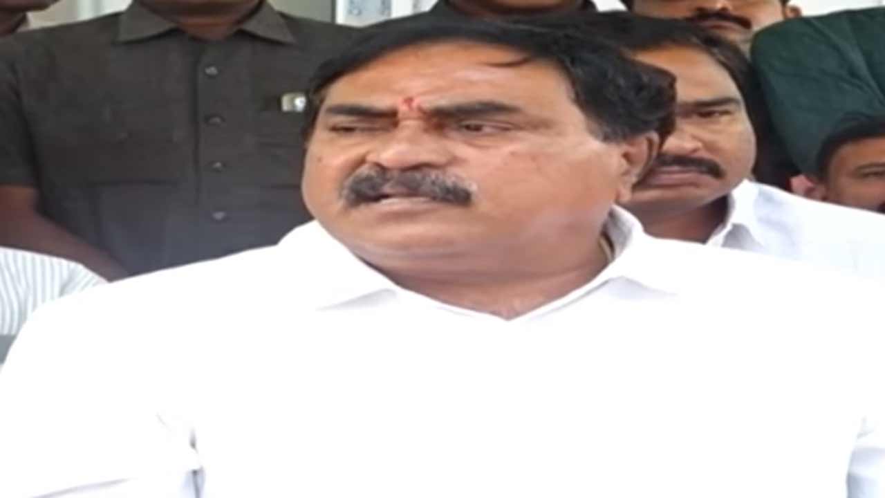 Errabelli Dayakar Rao | బీఆర్‌ఎస్‌ మహాధర్నాను అడ్డుకునేందుకు కాంగ్రెస్‌ ప్రయత్నిస్తుంది : ఎర్రబెల్లి