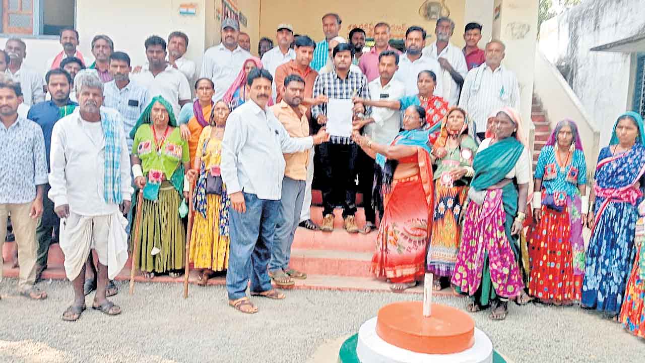 అభివృద్ధి వద్దు.. సీఎం రేవంత్‌ అసలే వద్దు