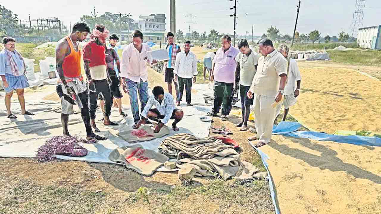 రైతుల పరిస్థితి అగమ్యగోచరం
