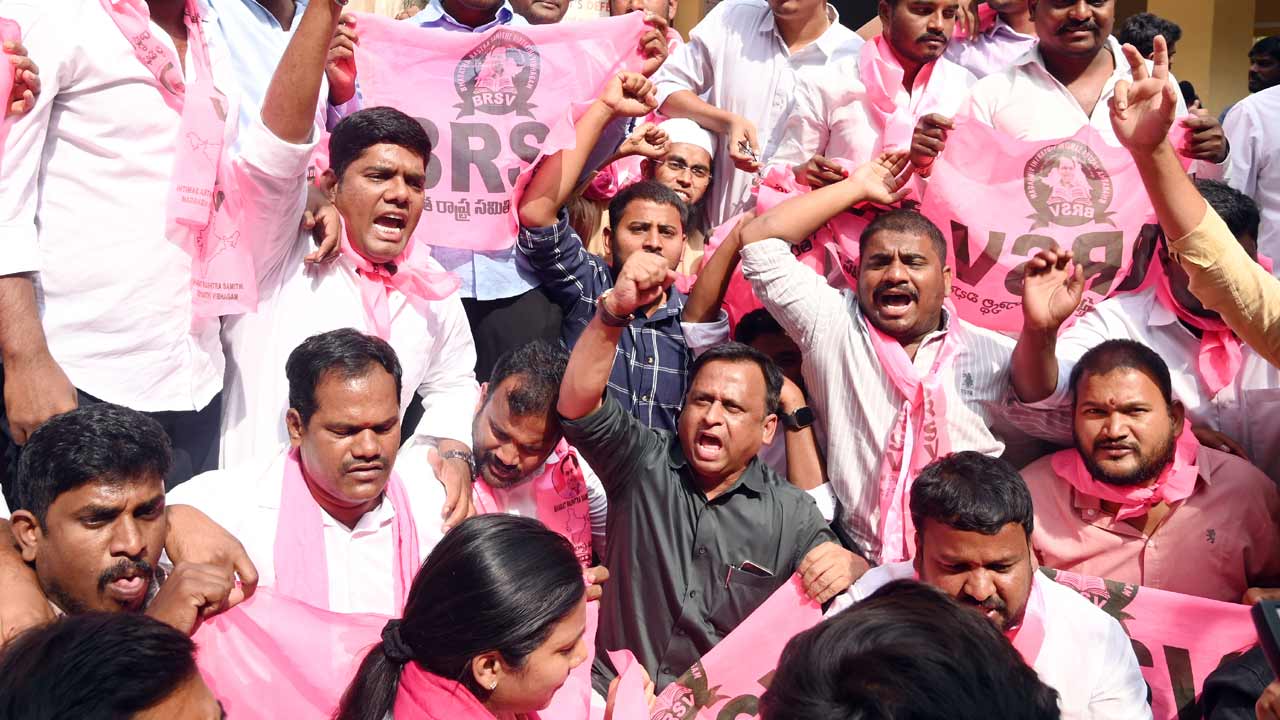 విద్యార్థుల చావులన్నీ ప్రభుత్వ హత్యలే.. గెల్లు శ్రీనివాస్‌ ఆగ్రహం