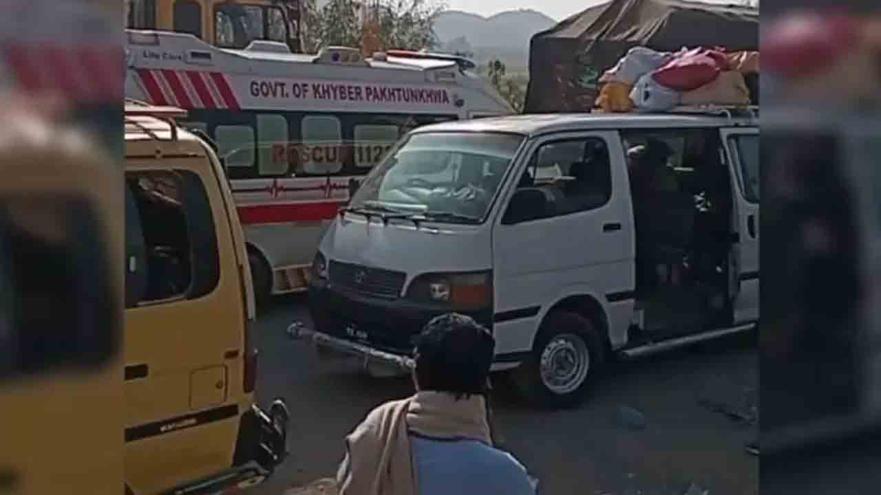 Gunmen attack vehicles In Pakistan | ప్రయాణికుల వాహనాలపై కాల్పులు.. 38 మంది   మృతి