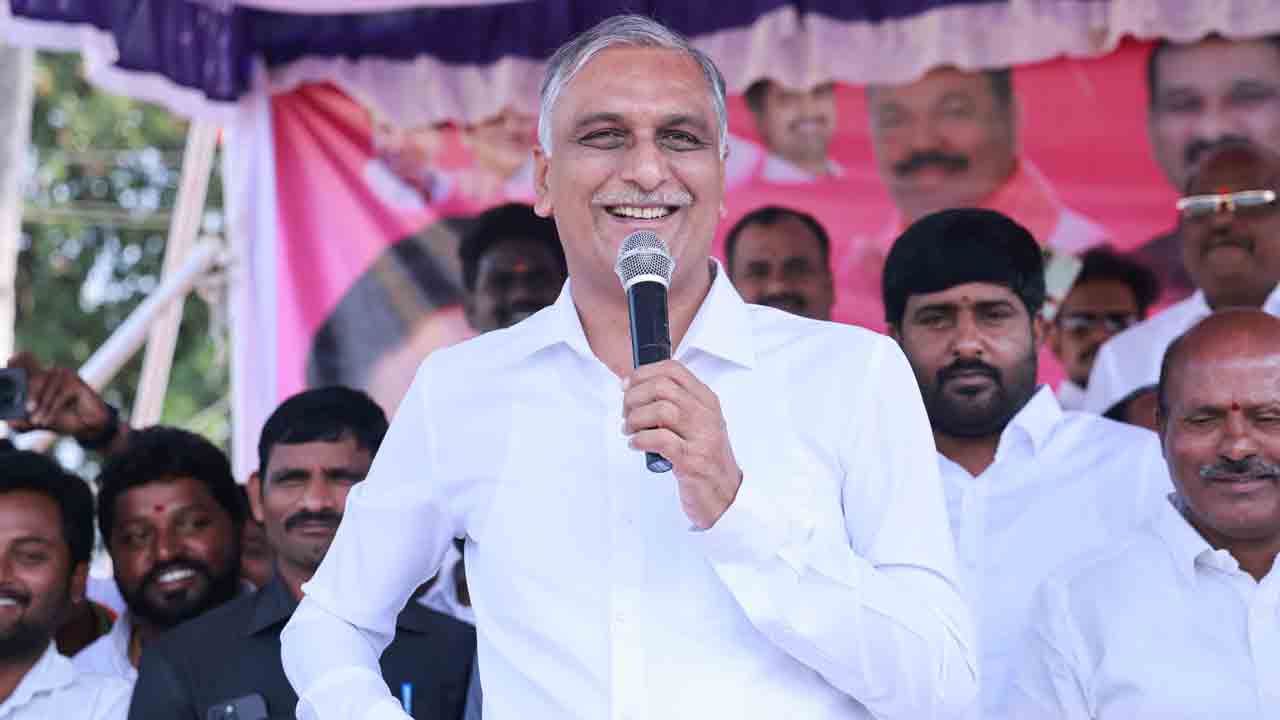 Harish Rao | ఆరు గ్యారెంటీల అమల్లో రేవంత్ రెడ్డి డకౌట్.. విమర్శించిన హరీశ్రావు