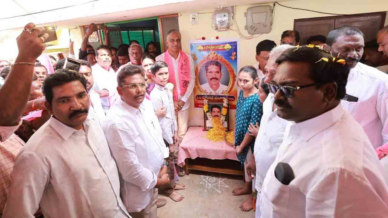 Harish Rao | ప్ర‌జ‌ల ప‌క్షాన ప్ర‌భుత్వాన్ని ప్ర‌శ్నిద్దాం.. ఆరు గ్యారెంటీల అమ‌లు చేసేదాకా పోరాడుదాం : హ‌రీశ్‌రావు