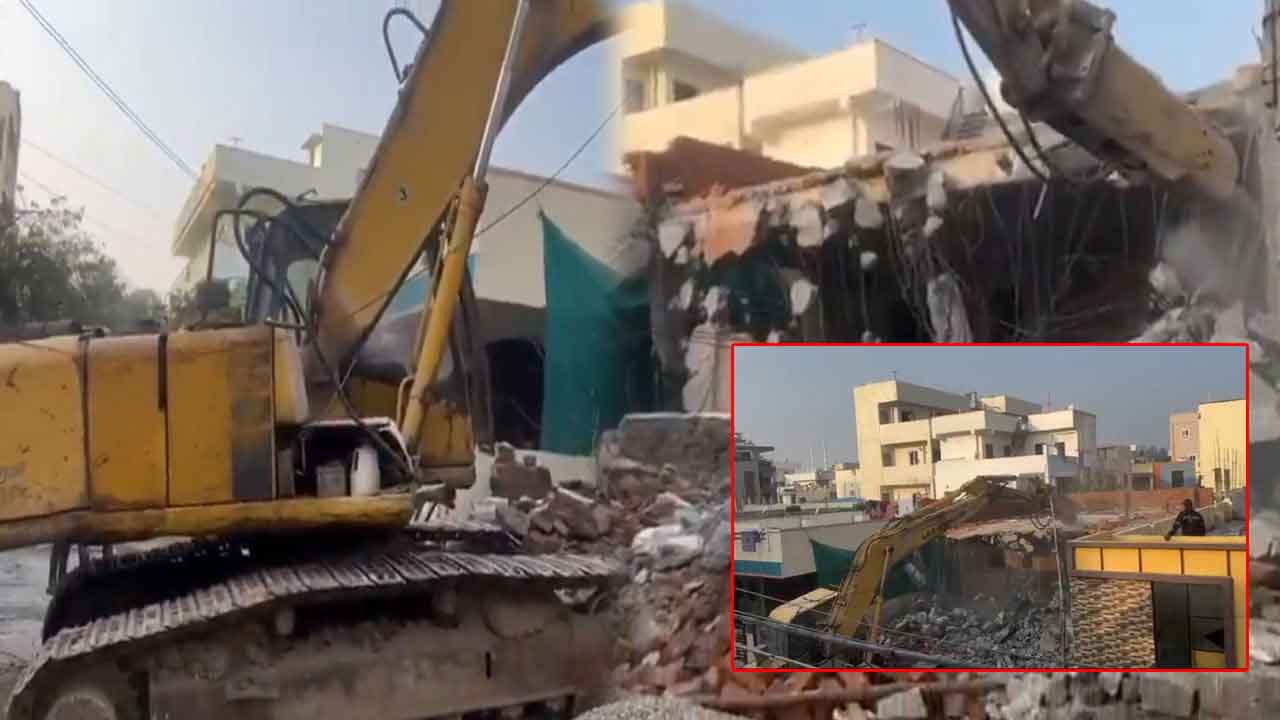 అక్రమ కట్టడాల కూల్చివేత