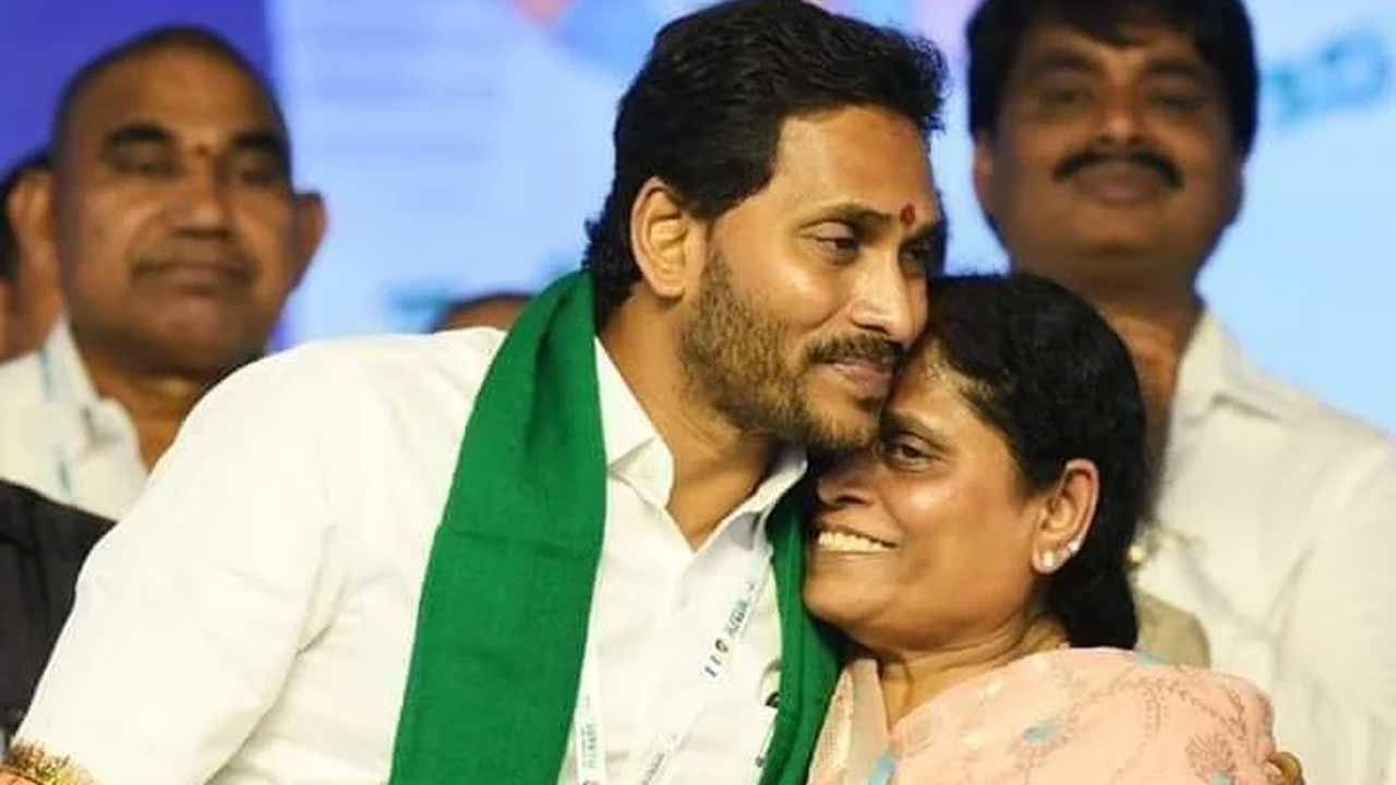 YS Vijayamma | విబేధాలు వస్తే తల్లికి కొడుకు కాకుండా పోతాడా.. జగన్‌కు అండగా వీడియో రిలీజ్‌ చేసిన విజయమ్మ