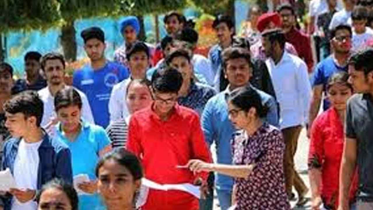 మందకొడిగా జేఈఈ మెయిన్‌ దరఖాస్తు ప్రక్రియ