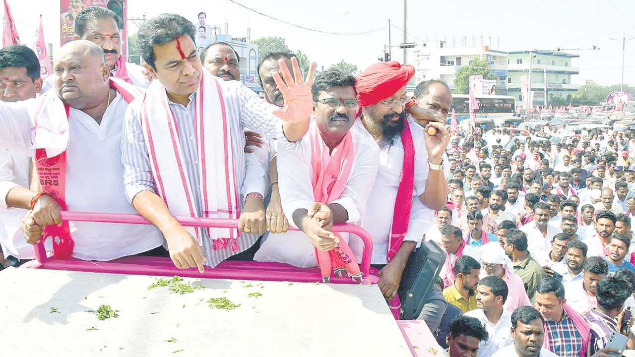 స్ఫూర్తి నింపిన దీక్షా దివస్‌