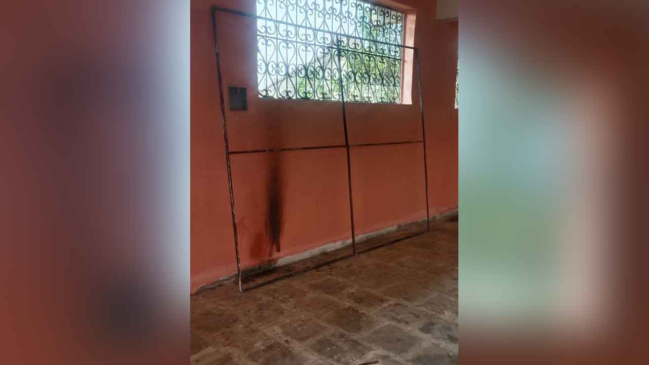 Kamareddy | హనుమాన్ చాలీసా ఫ్లెక్సీ దగ్ధం.. లింగంపేటలో ఉద్రిక్త పరిస్థితులు