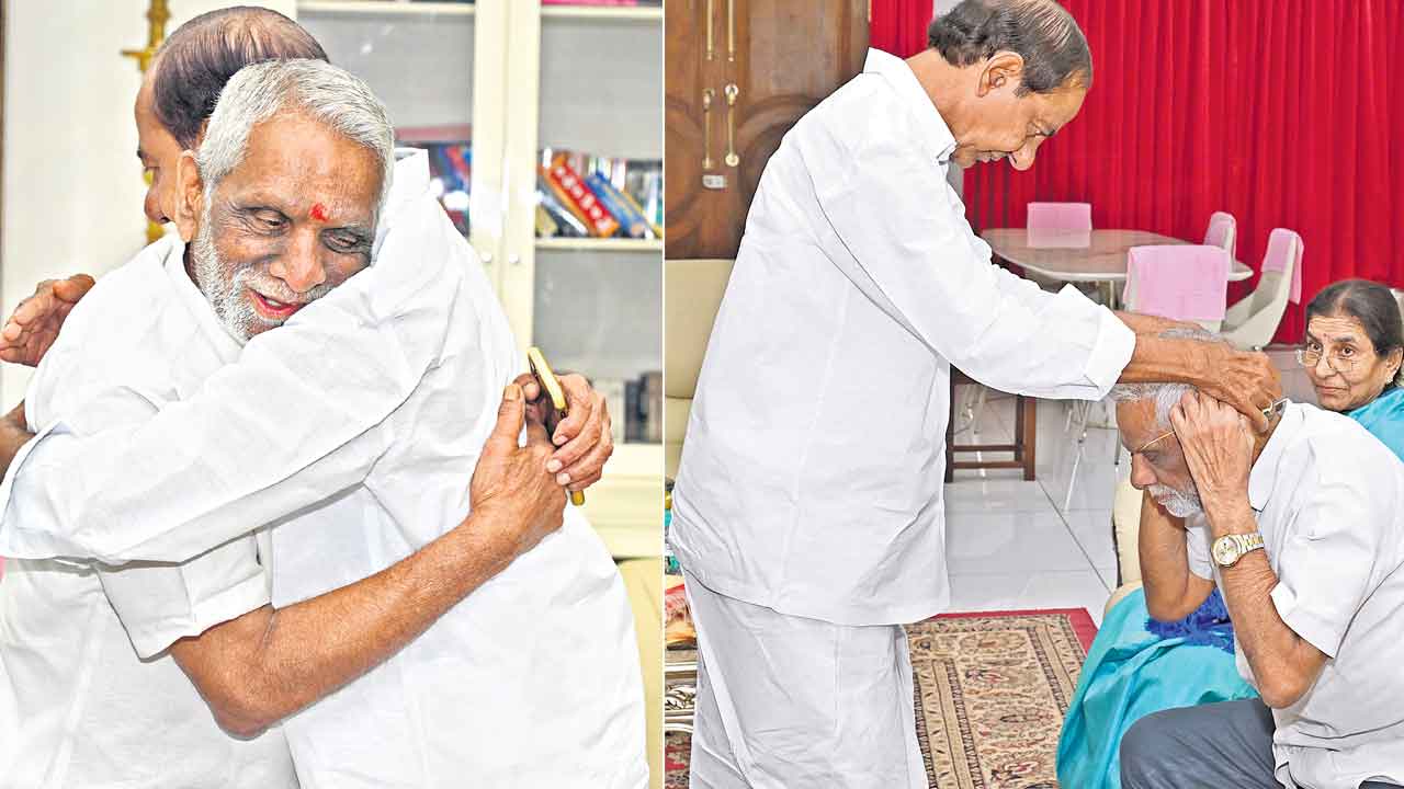 KCR | ఆత్మబంధువుకు ఆత్మీయ వీడ్కోలు.. 25 ఏండ్ల ఉద్యమ సహచరుడికి కేసీఆర్‌ ఘన సత్కారం
