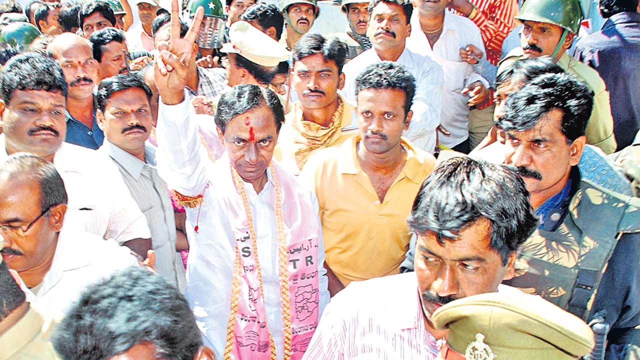 దాస్య శృంఖలాలు తెంచిన దీక్ష