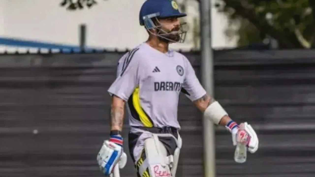 Virat Kohli: పెర్త్‌లో ప్రాక్టీస్ మొద‌లుపెట్టిన కోహ్లీ.. చెట్లు, నిచ్చెన‌ ఎక్కి చూస్తున్న అభిమానులు