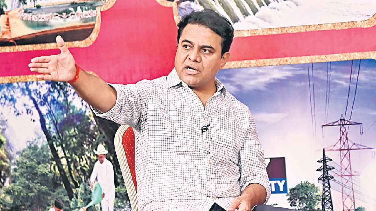 KTR | పట్టెడు అన్నం కోసం విద్యార్థుల పోరాటం.. మూసీ ముడుపుల కోసం రేవంత్ ఆరాటం: కేటీఆర్‌