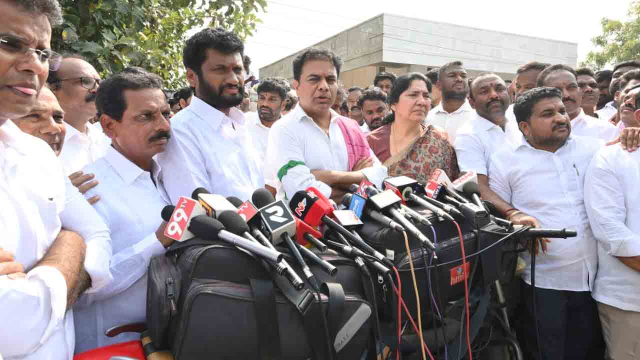 KTR | రేవంత్ ద‌మ్ముంటే మాతో కొట్లాడు.. పేద‌ల‌కు మాత్రం క‌ష్టం క‌లిగించొద్దు : కేటీఆర్